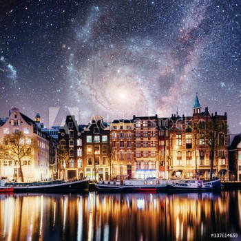 Image de Beautiful night in Amsterdam illumination of buildings an